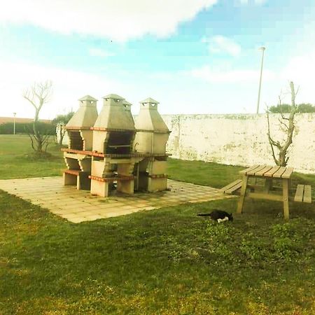 Beach Front Apartment - With Swimming Pool, Barbecue And Tennis Court! Viana do Castelo Luaran gambar