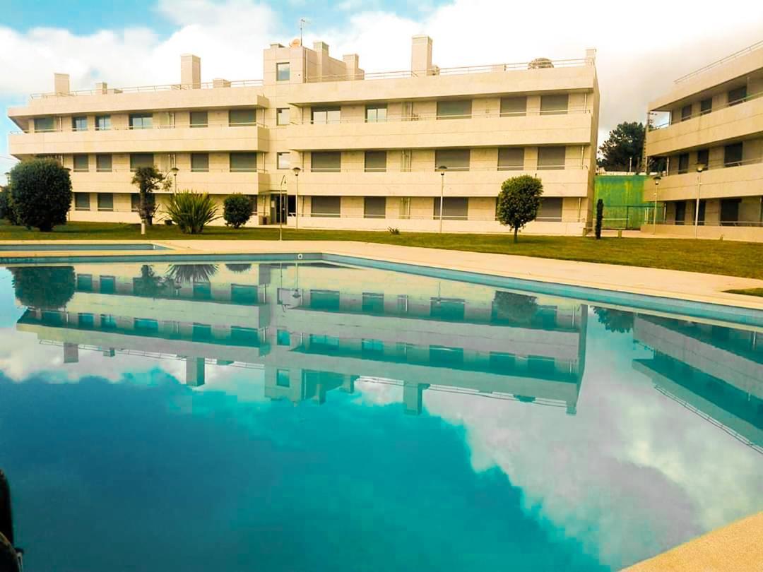 Beach Front Apartment - With Swimming Pool, Barbecue And Tennis Court! Viana do Castelo Luaran gambar